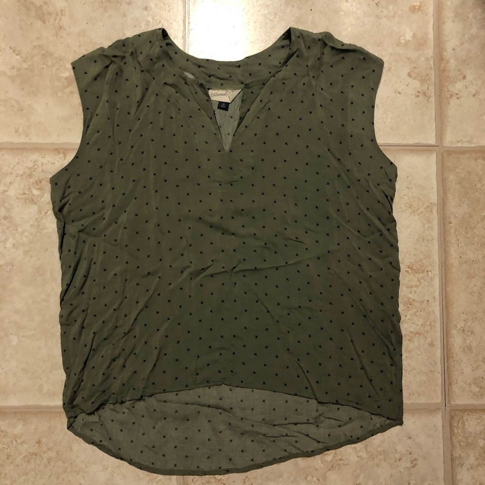 Sleeveless V-Neck Top